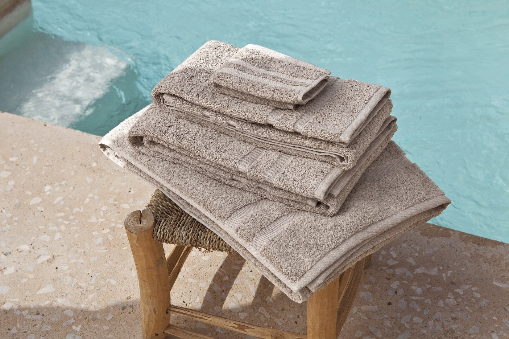 CASSIS_egyptian_cotton_towels_beige_600GSM_fluffy_soft