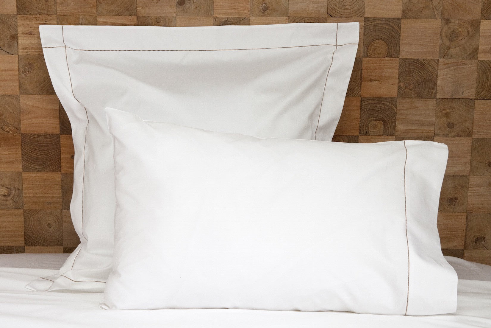 Tailored Standard Pillowcase White & Caramel Tremiti